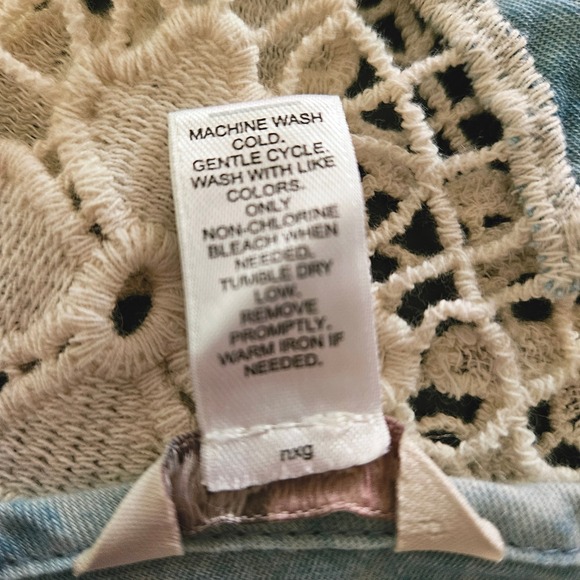 Womens Blue Boho Chambray Tank Top Large Crochet Lace Fringe Festival Coastal - Picture 9 of 10